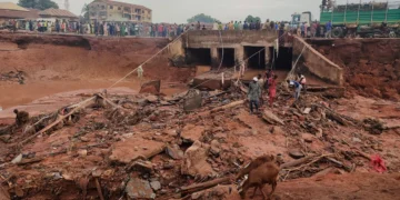 At least 150 killed as deadly floods hit Nigerian town