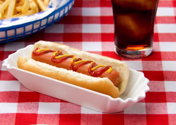 There is no safe amount of processed meat to eat, according to new research