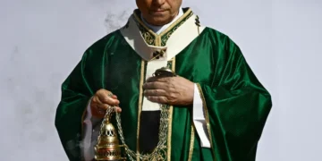 Faith, flags and deep-dish pizza: Pope Leo shows Gen Z appeal as a million young people turn out in Rome