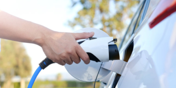 Electric vehicle owners could earn thousands by supporting power grid