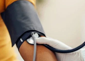 Study reveals arm position that can lead to wrong blood pressure reading