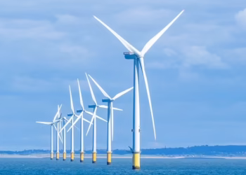 World’s largest offshore wind farm to power 3.3m homes in UK