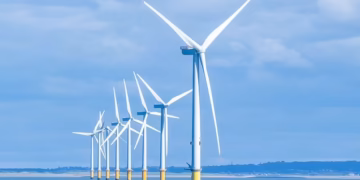 World’s largest offshore wind farm to power 3.3m homes in UK