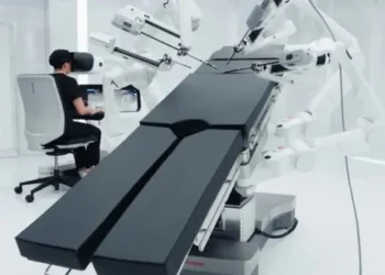 Medtronic adds real-time AI to its Hugo robot