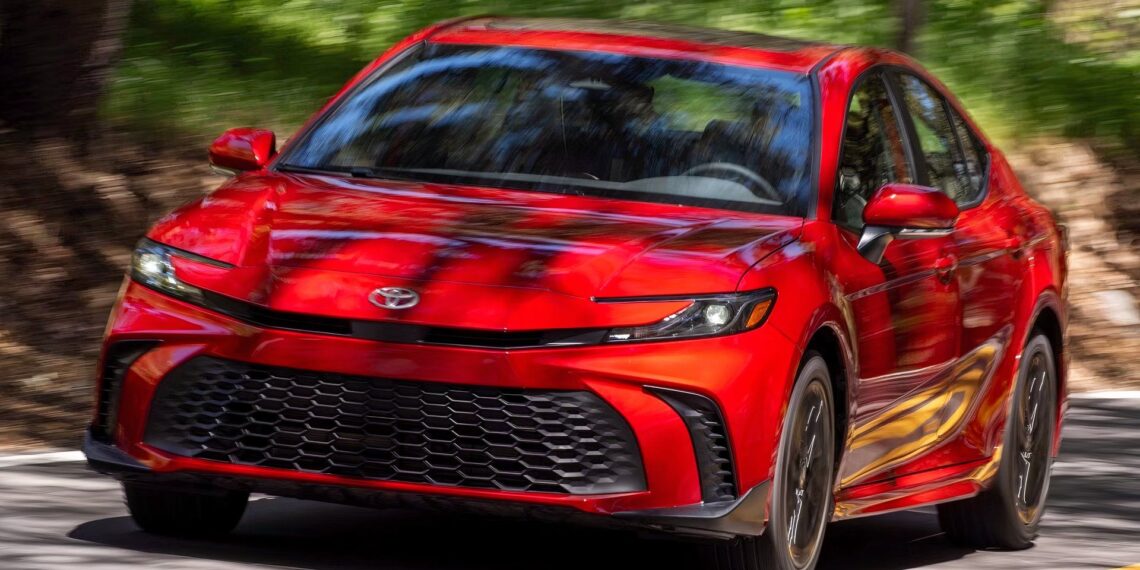 Toyota recalls 508K Camry Hybrids for blank instrument cluster displays